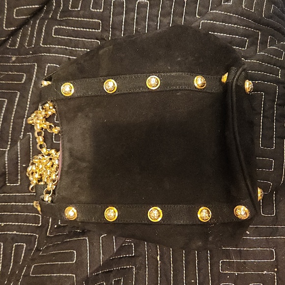 Gorgeous Ferragamo bag - Picture 13 of 16